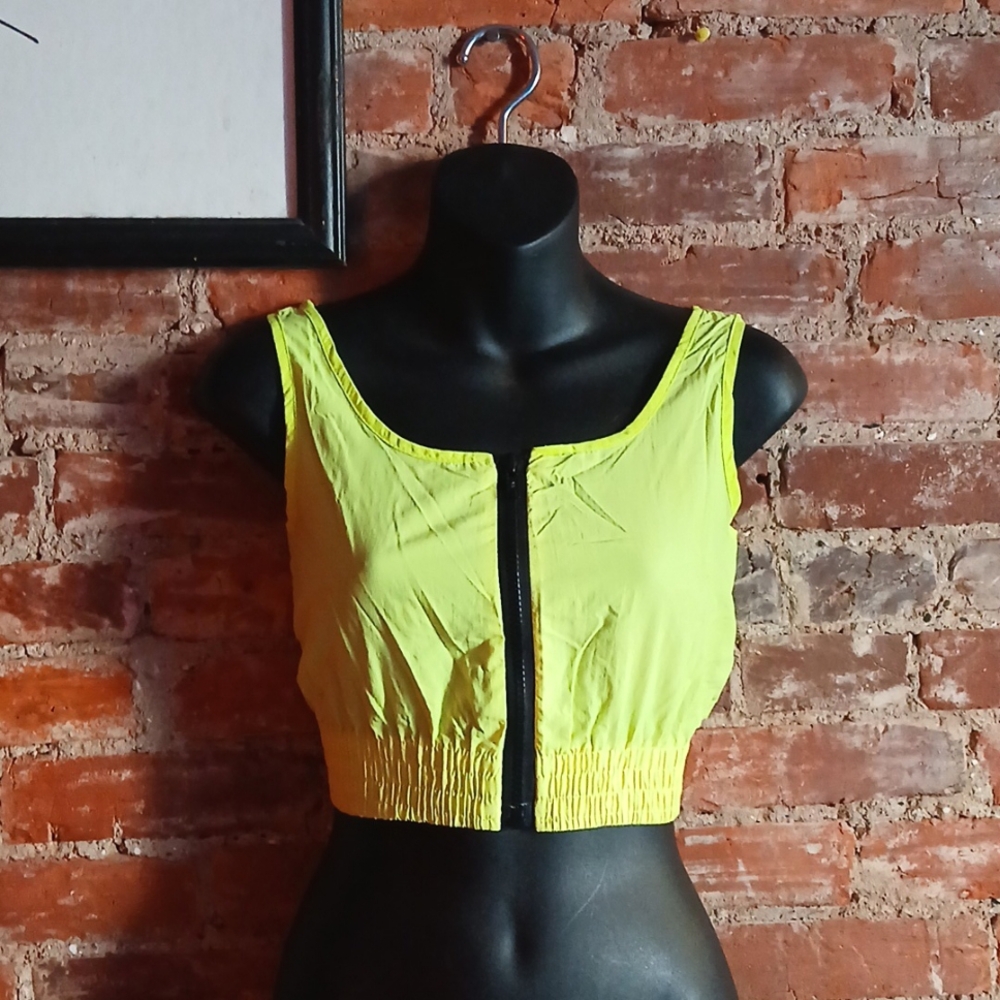 VINTAGE 80s running crop, zip-up, size small WHITE CACTUS BRAND (RARE)